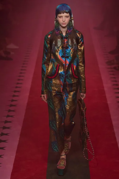 Look 71